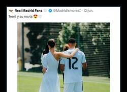 Enlace a Outfits de pareja promedio