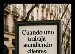 Enlace a Todo el mundo debería trabajar al menos una vez en la vida en atención al cliente