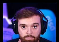 Enlace a Ibai, que la gente no quiere pagar 60 pavos para ver a cuatro tontos pegarse en Sevilla a 50 grados