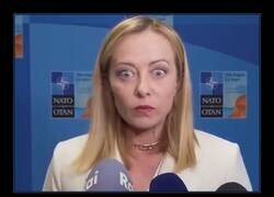 Enlace a Uy esos ojitos, me recuerdan a mi vecino el que va de after en after