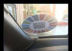 Enlace a Pegatina anti-woke