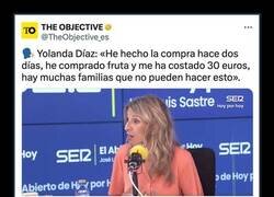 Enlace a Tiene las manos atadas la pobre...