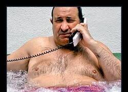 Enlace a Ábalos no es más que un aprendiz a su lado