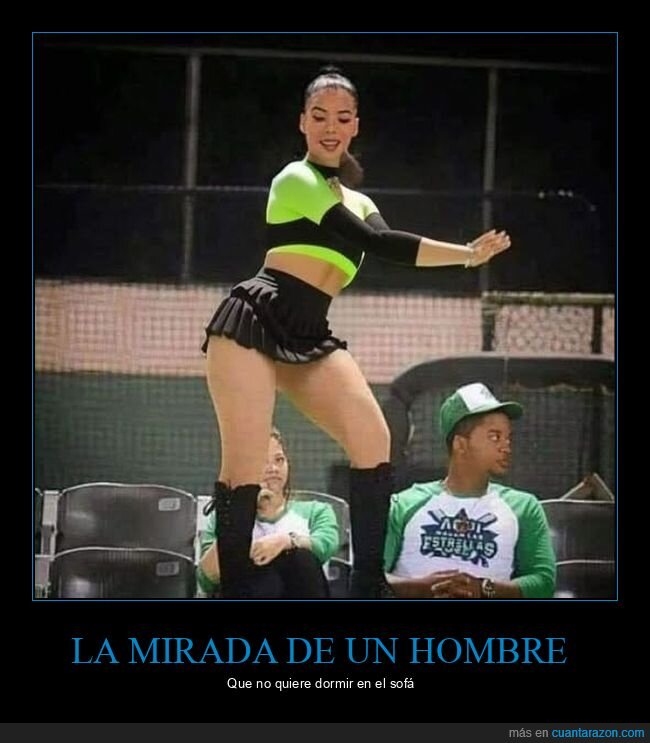 animadora,mirando,pareja