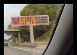 Enlace a ¿Rueda pinchada? No confíes en extraños.