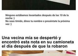 Enlace a Vecinos mezquinos que tenían que dejar una notita
