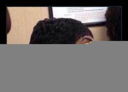 Enlace a Se expresa a través de sus pendientes