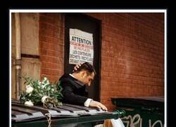 Enlace a Un par de fotos de boda hechas con pésimo gusto