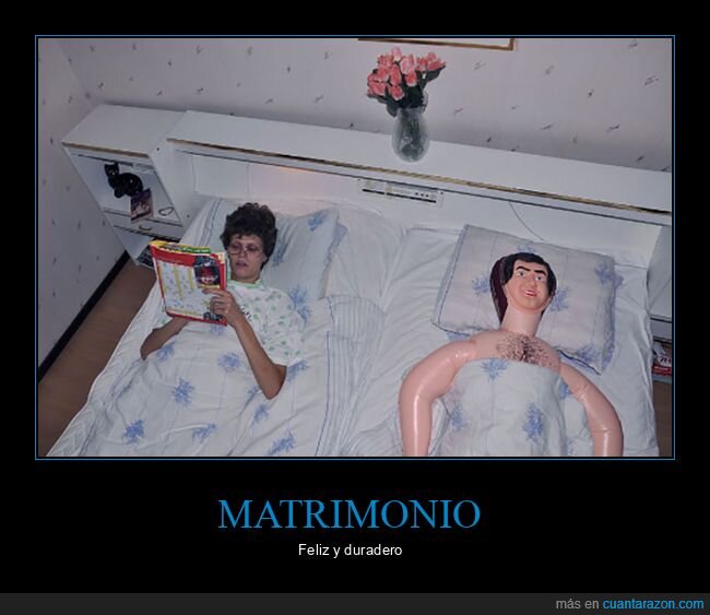 cama,muñeco hinchable,pareja