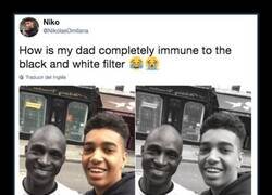 Enlace a El hombre desaturado