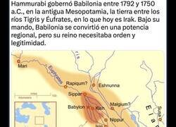 Enlace a El Código de Hammurabi, el primer código penal y civil de la Humanidad, se escribió sobre columnas de piedra