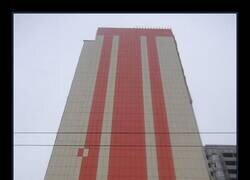 Enlace a Edificio incómodo