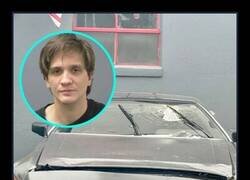 Enlace a DeLorean accidentado