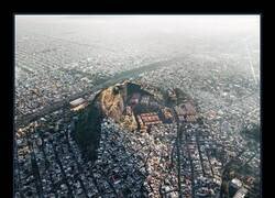 Enlace a ¿Vivirías en el cráter de un volcán inactivo?