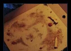 Enlace a Aparición en la caja de pizza