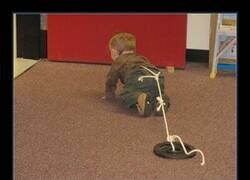 Enlace a Fortaleciéndolo desde pequeño