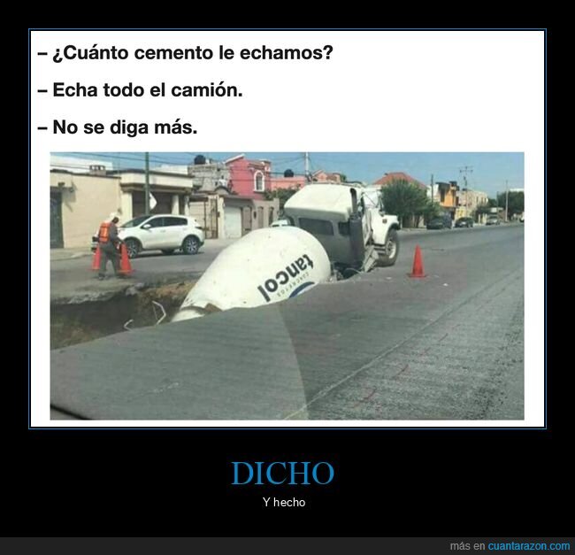 cami&oacute;n,cemento,socav&oacute;n