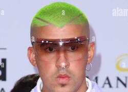 Enlace a Que me expliquen el cambio de Bad Bunny