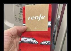 Enlace a Regálale estos calcetines a ese amigo que siempre llega tarde