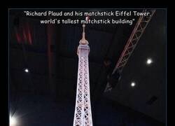 Enlace a Cuando pides “algo sencillo” y te montan París con palillos