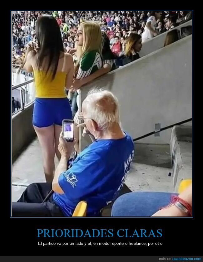 estadio,futbol,gradas,selfie,despiste