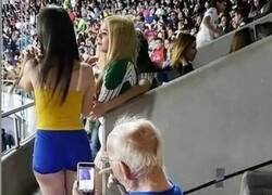 Enlace a Yo vine por el fútbol… claro