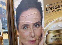 Enlace a Antiarrugas con arrugas: confianza máxima