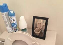 Enlace a Ni en el baño me dejan en paz