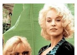 Enlace a Yo por la trama, claro