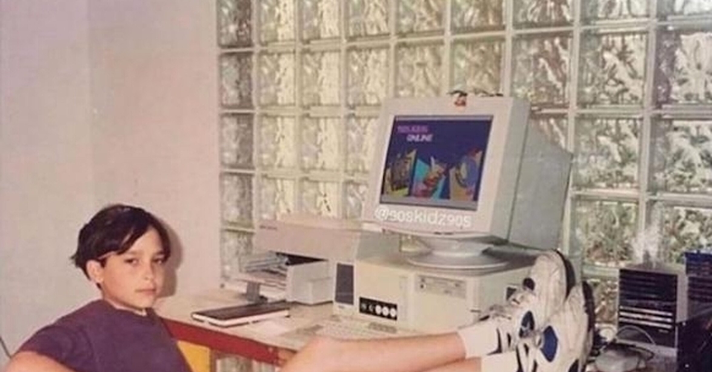 ¡Cuánta razón! / En los 90 ligaba hasta el módem con esa pose