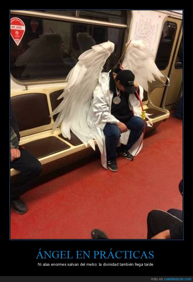 metro,angel,alas,disfraz,cansancio