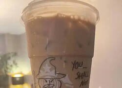 Enlace a Pido un café y me sale un hechizo de advertencia