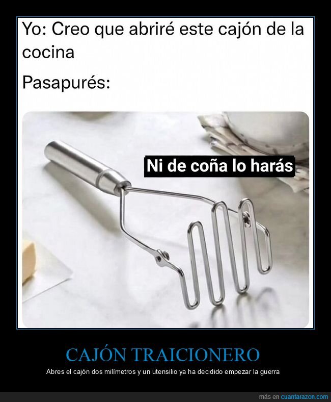 cocina,caj&oacute;n,utensilios,accidente,caos
