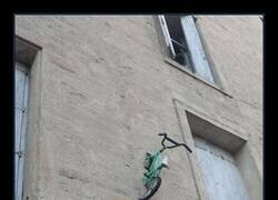 Enlace a He encontrado sitio… en la pared