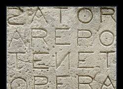 Enlace a Cuando tu profe dice: «es fácil, se lee igual»