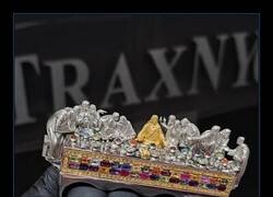 Enlace a La Última Cena… pero con Swarovski y para repartir puñetazos