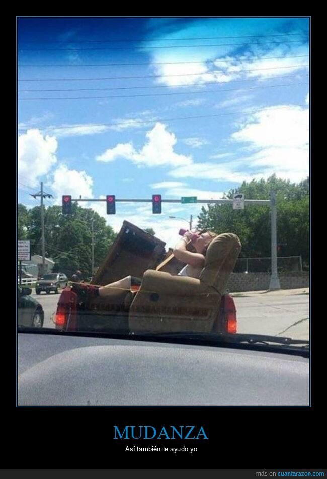 sofa,camioneta,trafico,siesta,absurdo