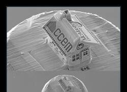 Enlace a A escala 10 veces más pequeña que un cabello