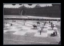 Enlace a Aquí hasta el peón pide permiso