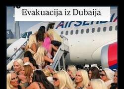 Enlace a Las chicas de compañía intentando evacuar Dubai