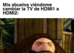 Enlace a Cuando pones HDMI2 y te nombran hechicero