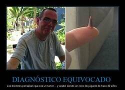 Enlace a Yo guardo recuerdos… él guardó un cono 40 años