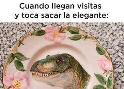 Enlace a Cuando vienen visitas y saco la vajilla fina… la del Jurásico