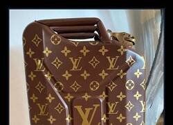 Enlace a Yo siempre le echo 20 euros