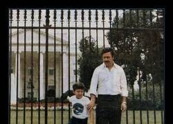 Enlace a En busca y captura… pero posando