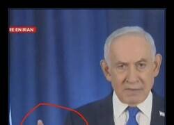 Enlace a Un video de Netanyahu con “seis dedos” desata rumores de muerte tras cuatro días de silencio