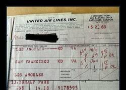 Enlace a Usuario de reddit sube su primer billete de avión, de 1969