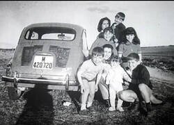 Enlace a En los 60 todos los coches eran de 9 plazas. TODOS