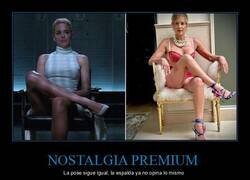 Enlace a Sharon Stone recrea su icónica pose de Instinto Básico 32 años después