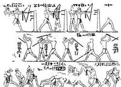 Enlace a Hoy en día, los egipcios siguen practicando el Tahtib; es un antiguo arte marcial egipcio que, con el paso del tiempo, se ha transformado en un elemento popular del folclore y está registrado en la UNESCO